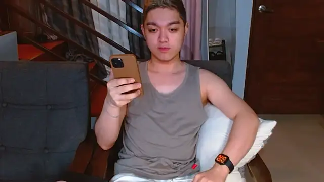 Snapshot of JayKarLo chatting on February 1, 2026, 11:20 am JayKarLo online show from February 1, 2026, 11:20 am