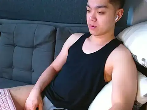 Snapshot of JayKarLo chatting on March 22, 2026, 12:36 am JayKarLo online show from March 22, 2026, 12:36 am