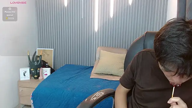 Snapshot of StiwenTwink chatting on June 13, 2026, 1:53 pm StiwenTwink online show from June 13, 2026, 1:53 pm