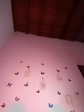 Solaangel  online show from November 9, 2025, 12:25 pm