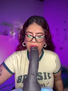 Solaangel  online show from February 16, 2026, 11:01 pm