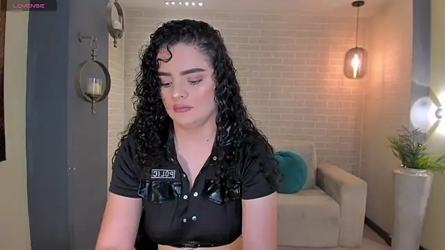 KylieJenkins online show from November 22, 2025, 11:20 am