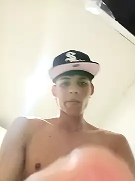 Snapshot of mazo18 chatting on February 15, 2026, 4:53 am mazo18 online show from February 15, 2026, 4:53 am