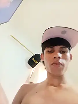 Snapshot of mazo18 chatting on February 21, 2026, 6:09 pm mazo18 online show from February 21, 2026, 6:09 pm