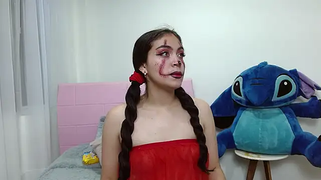 emy brunette online show from October 10, 2025, 12:04 pm