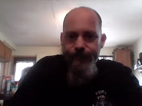 Snapshot of crazyheratic8 chatting on March 15, 2026, 8:48 pm crazyheratic8 online show from March 15, 2026, 8:48 pm