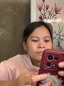 lan-xinh01 online show from October 15, 2025, 5:40 am