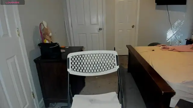 supanovaaa online show from April 8, 2026, 9:37 pm