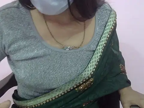 Laila Cute online show from January 13, 2026, 4:51 am