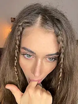 Snapshot of Malasantababy chatting on October 22, 2025, 7:19 am Malasantababy online show from October 22, 2025, 7:19 am