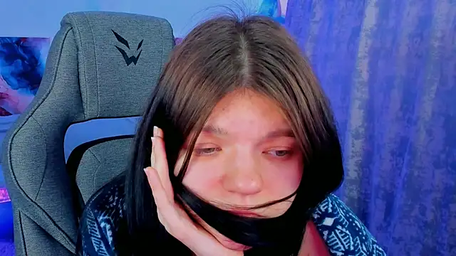 StasyaCollins online show from November 10, 2025, 7:13 pm