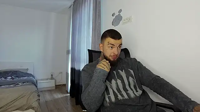 MasculineGuy99 online show from October 9, 2025, 6:22 am