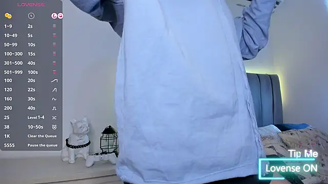 JARETHH online show from October 28, 2025, 1:36 pm