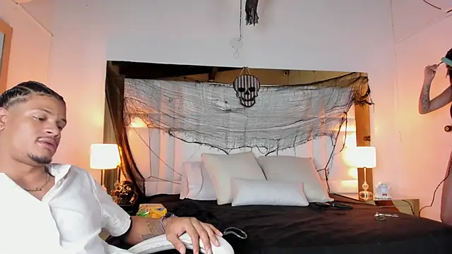 Latin Pleasures online show from October 17, 2025, 7:27 pm