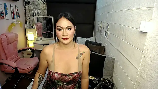 Snapshot of sweetivy241 chatting on September 29, 2025, 5:51 pm sweetivy241 online show from September 29, 2025, 5:51 pm