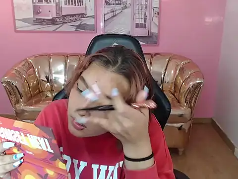 mia foster t online show from October 16, 2025, 1:01 pm