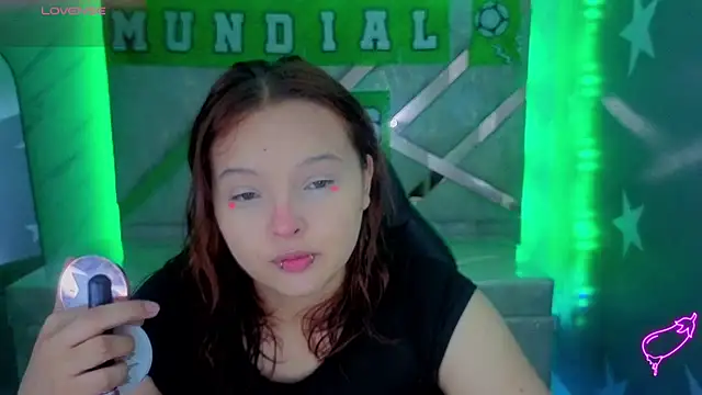 Snapshot of mia_foster_t chatting on July 7, 2026, 1:15 pm mia foster t online show from July 7, 2026, 1:15 pm