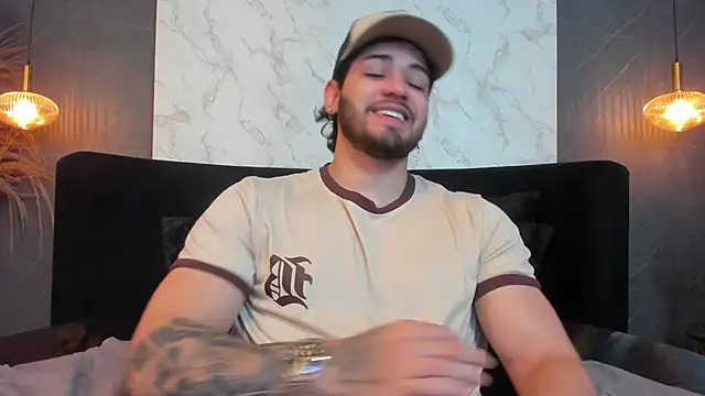 ElianKeiser online show from December 3, 2025, 12:03 pm