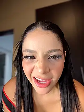 ArieliciousXXX online show from March 6, 2026, 1:07 pm