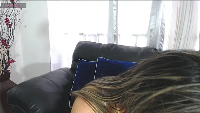 sweet christtydiaz online show from November 5, 2025, 9:04 pm