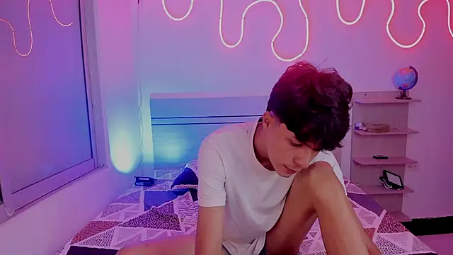 luccas ferreira online show from November 25, 2025, 7:03 pm