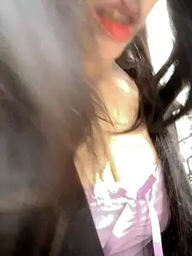 yourkeer online show from November 9, 2025, 2:21 am