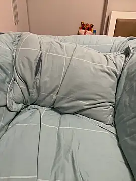 Lil asianxyz online show from October 6, 2025, 3:09 pm