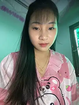 banlinh004 online show from October 9, 2025, 5:16 am