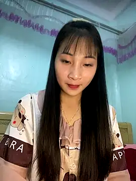 banlinh004 online show from October 31, 2025, 2:40 pm