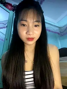 banlinh004 online show from December 23, 2025, 4:10 am