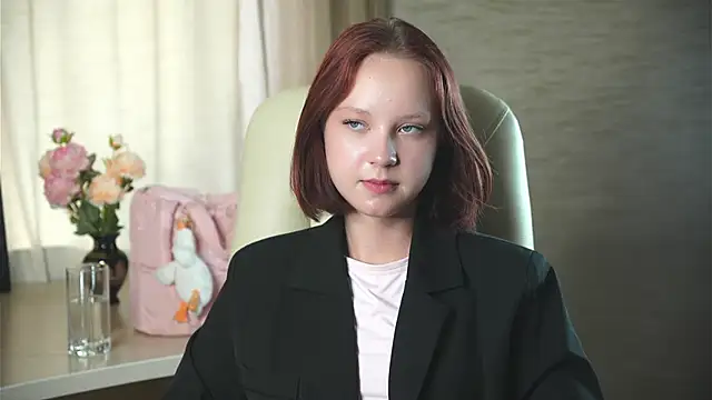 Snapshot of TrishGaugler chatting on October 7, 2025, 10:56 am TrishGaugler online show from October 7, 2025, 10:56 am