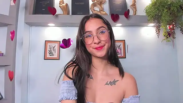 Alana Martinez  online show from February 25, 2026, 7:56 pm