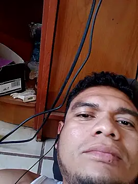 Snapshot of sexboy27 chatting on January 14, 2026, 2:44 pm sexboy27 online show from January 14, 2026, 2:44 pm