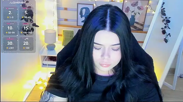 Mona Esty online show from February 9, 2026, 9:19 pm