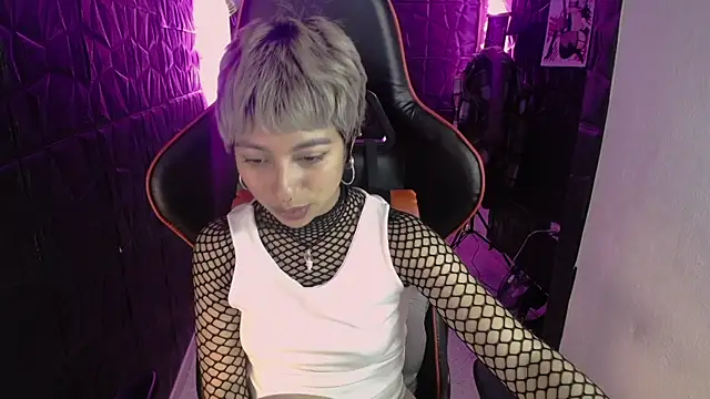 lunarichy22 online show from February 25, 2026, 9:35 pm