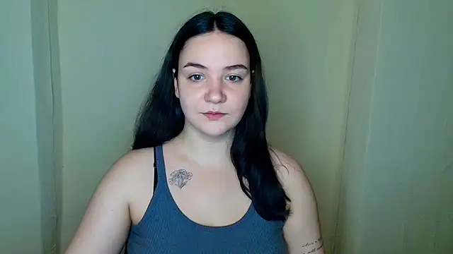 Snapshot of OliviaMontgommery chatting on July 12, 2026, 6:43 pm OliviaMontgommery online show from July 12, 2026, 6:43 pm