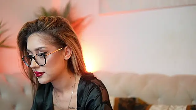 AileenKiss online show from October 19, 2025, 6:41 pm