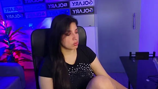 Violetta Swett  online show from October 11, 2025, 12:36 pm