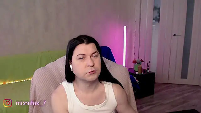 Snapshot of micromouse_mo chatting on February 23, 2026, 8:33 am micromouse mo online show from February 23, 2026, 8:33 am