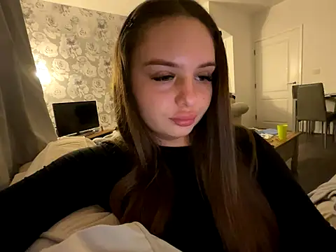 EllaStarrxxx online show from October 7, 2025, 11:02 pm