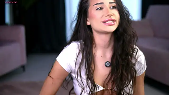 AlishaSkye online show from November 14, 2025, 4:44 am