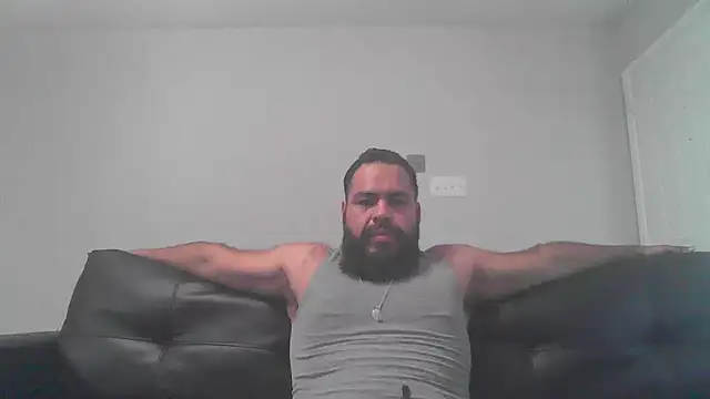 BigJohnBear39 online show from October 23, 2025, 2:16 pm