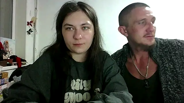 Twolatte1520 online show from April 15, 2026, 6:15 pm