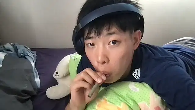 aooya online show from October 6, 2025, 1:36 am