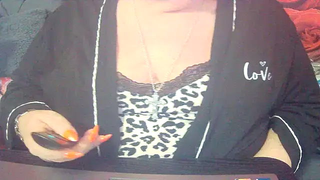 Playful MILF Demi online show from March 26, 2026, 9:31 pm