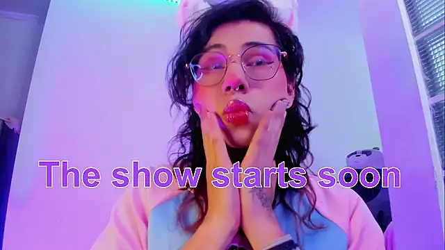 Sweet-SharoKitty online show from January 7, 2026, 6:43 pm