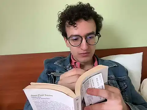 Snapshot of Poeta98@xh chatting on October 4, 2025, 1:53 pm Poeta98xh online show from October 4, 2025, 1:53 pm