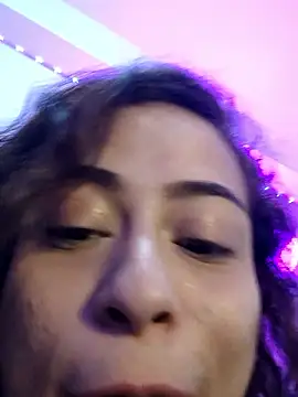  issy online show from January 18, 2026, 12:03 am