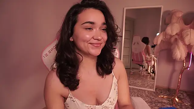 Snapshot of ShadowLotus_ chatting on November 3, 2025, 2:07 pm ShadowLotus online show from November 3, 2025, 2:07 pm