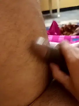 Snapshot of iamgudi1@xh chatting on October 31, 2025, 7:20 am iamgudi1xh online show from October 31, 2025, 7:20 am